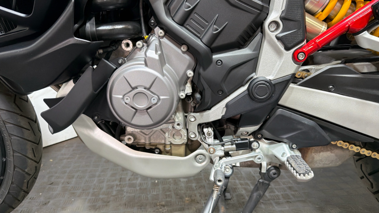 Ducati Multistrada V4 S Grey Essential (20MY)